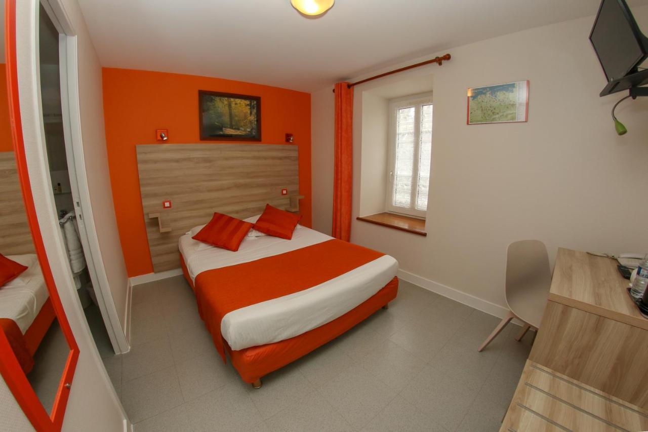 Hotel Du Cheval Blanc Saint-Pol-de-Léon Εξωτερικό φωτογραφία